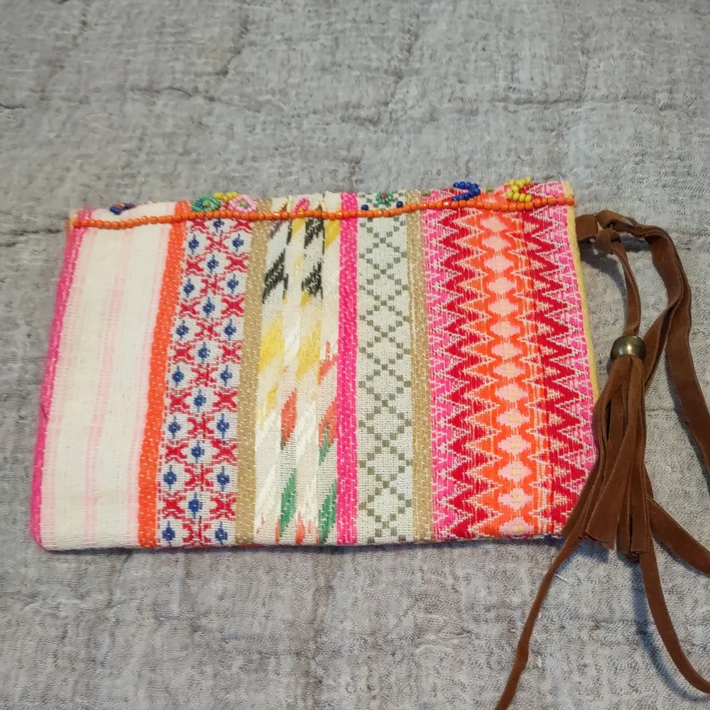 NWT Grace & Lace Red and Pink Geometric Wristlet